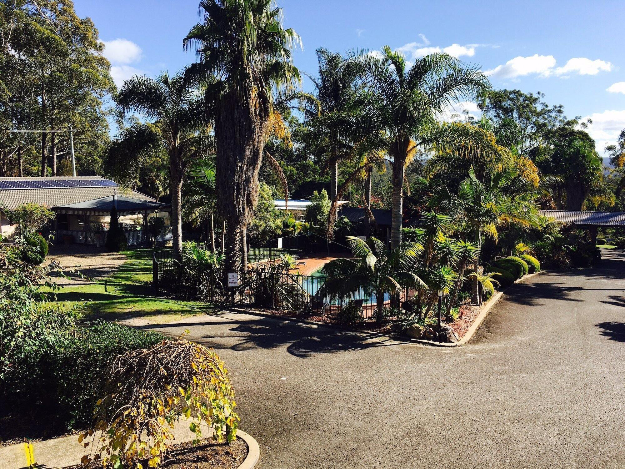 Fairway Motor Motel 4*