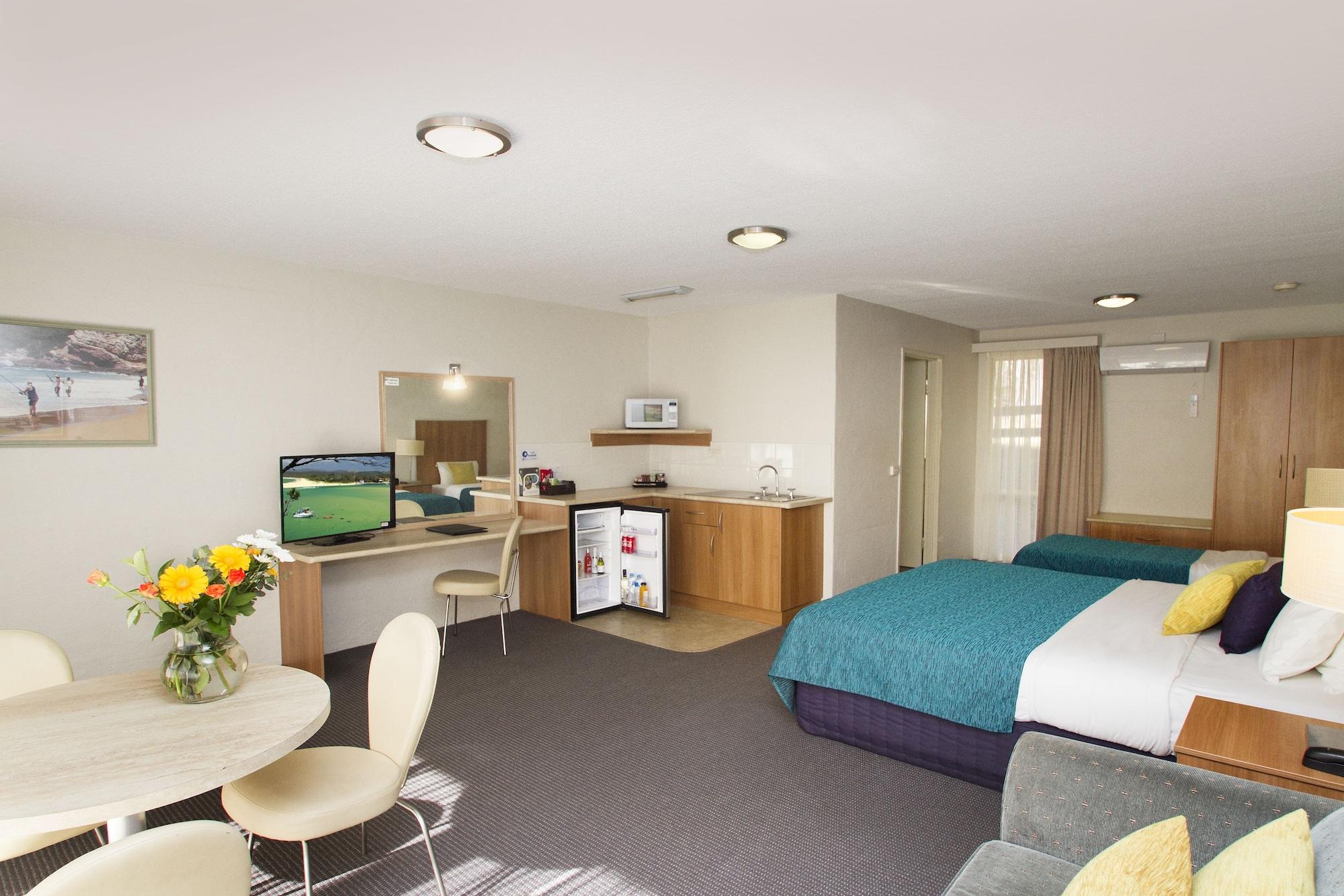 Fairway Motor Motel 4*