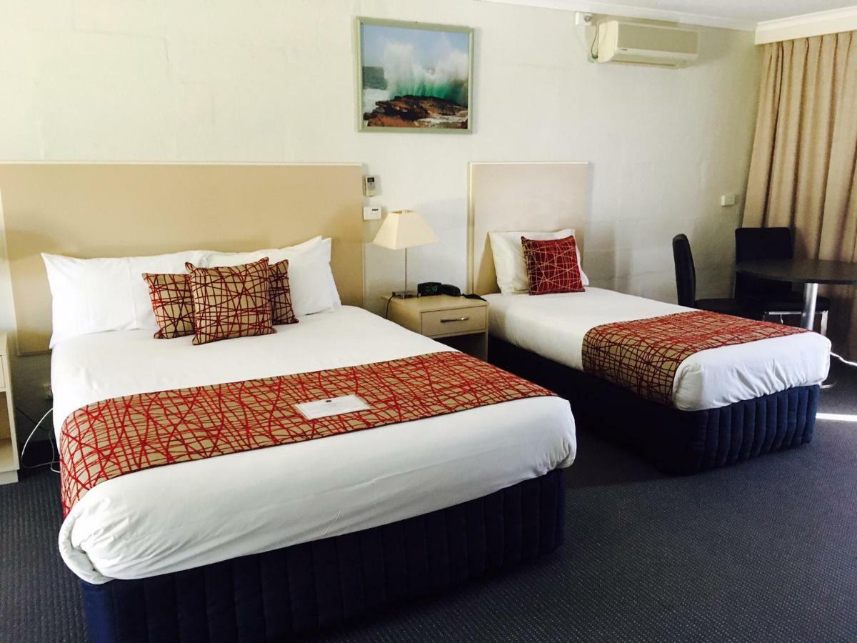 Fairway Motor Motel 4*